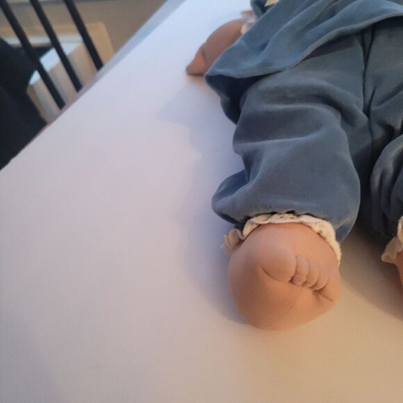 Vintage Cabbage patch kids doll/ diapers/ clothes 1985 Xavier Robert soft body - Picture 5 of 9